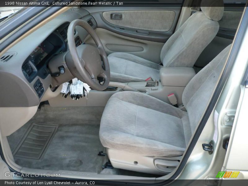 Cultured Sandstone Pearl Metallic / Tan 1998 Nissan Altima GXE