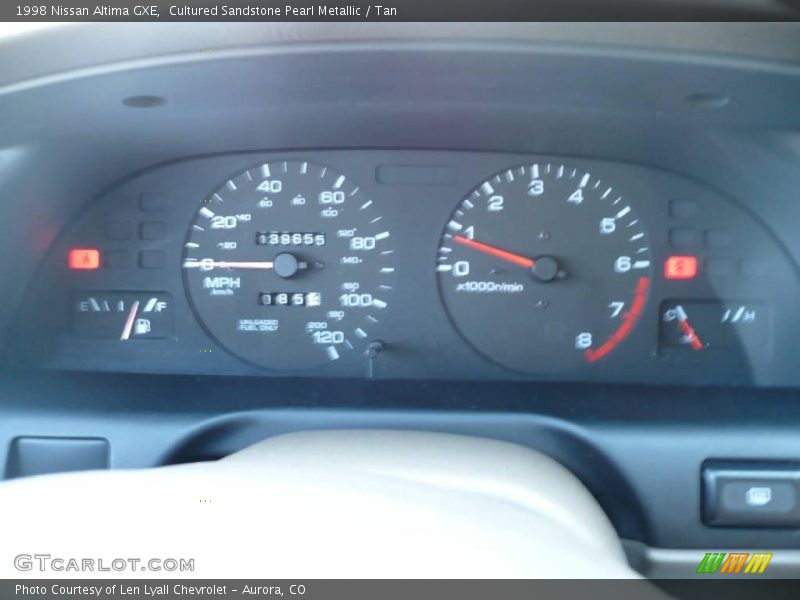 Cultured Sandstone Pearl Metallic / Tan 1998 Nissan Altima GXE