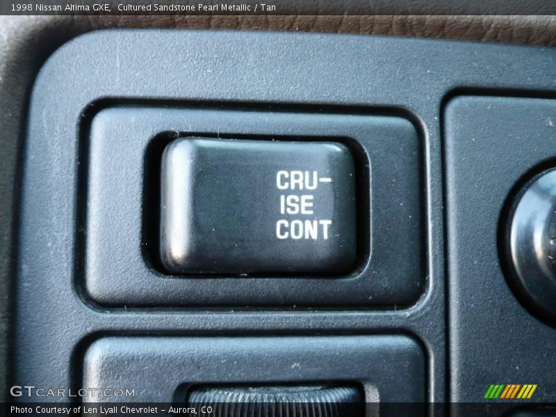 Cultured Sandstone Pearl Metallic / Tan 1998 Nissan Altima GXE
