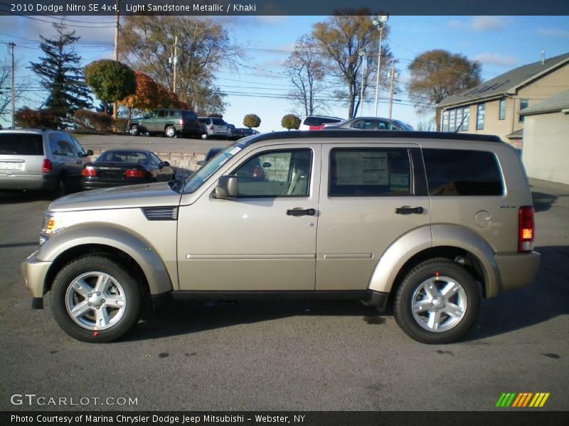 Light Sandstone Metallic / Khaki 2010 Dodge Nitro SE 4x4