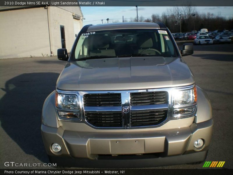 Light Sandstone Metallic / Khaki 2010 Dodge Nitro SE 4x4
