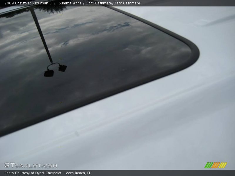 Summit White / Light Cashmere/Dark Cashmere 2009 Chevrolet Suburban LTZ