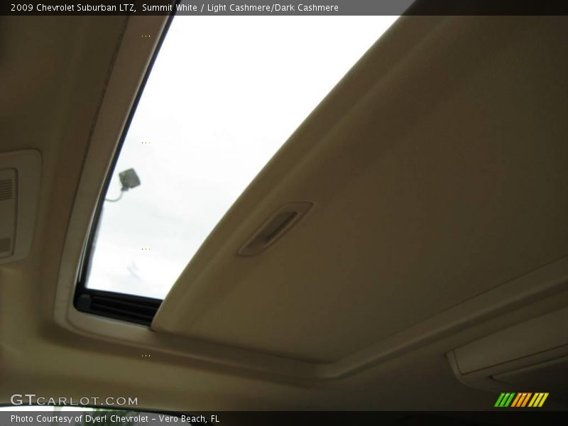 Summit White / Light Cashmere/Dark Cashmere 2009 Chevrolet Suburban LTZ