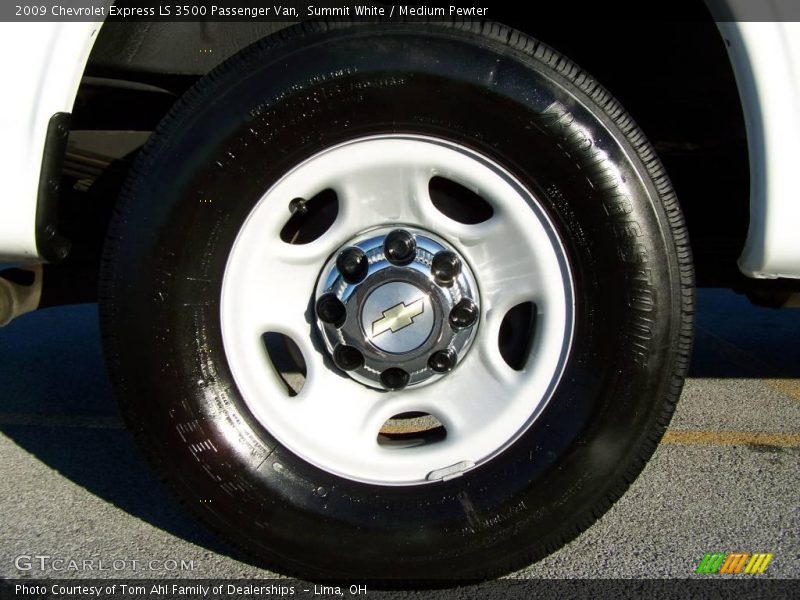 Summit White / Medium Pewter 2009 Chevrolet Express LS 3500 Passenger Van