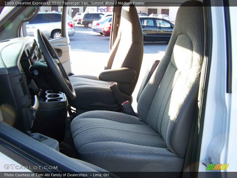 Summit White / Medium Pewter 2009 Chevrolet Express LS 3500 Passenger Van