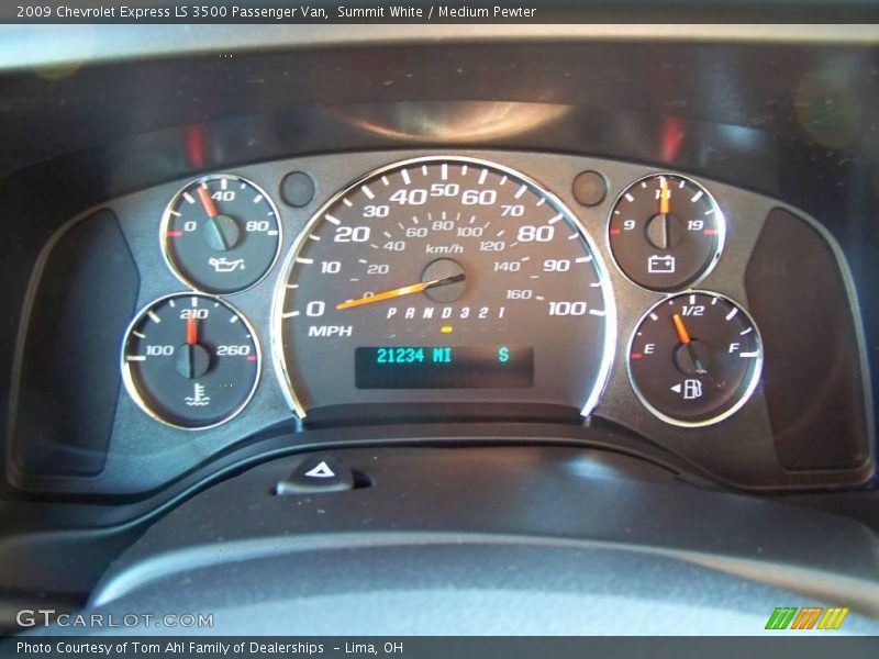 Summit White / Medium Pewter 2009 Chevrolet Express LS 3500 Passenger Van