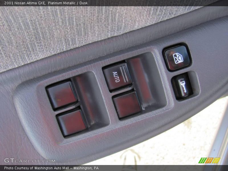 Platinum Metallic / Dusk 2001 Nissan Altima GXE