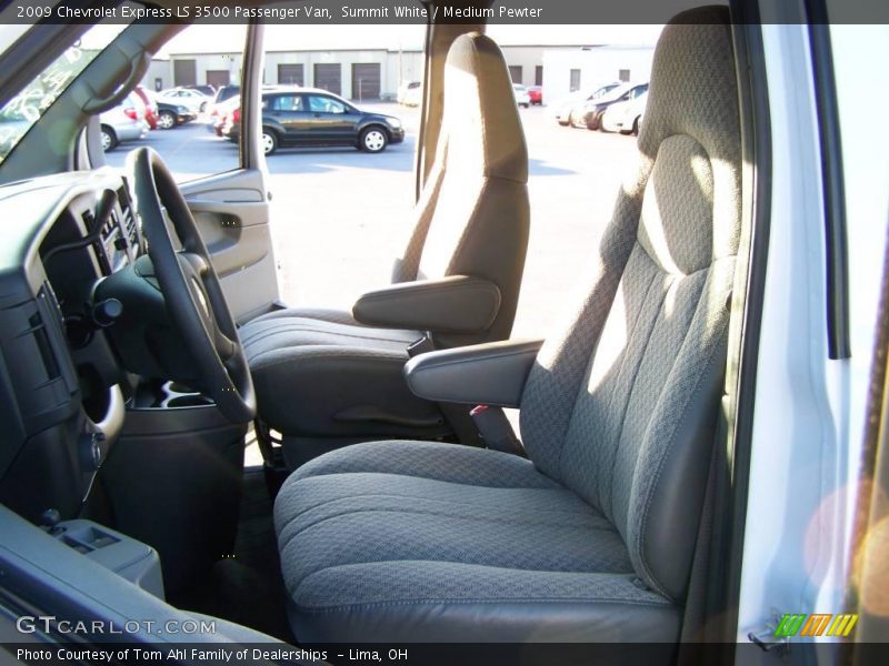 Summit White / Medium Pewter 2009 Chevrolet Express LS 3500 Passenger Van
