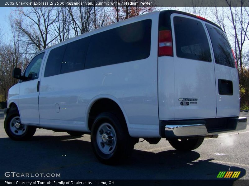 Summit White / Medium Pewter 2009 Chevrolet Express LS 3500 Passenger Van