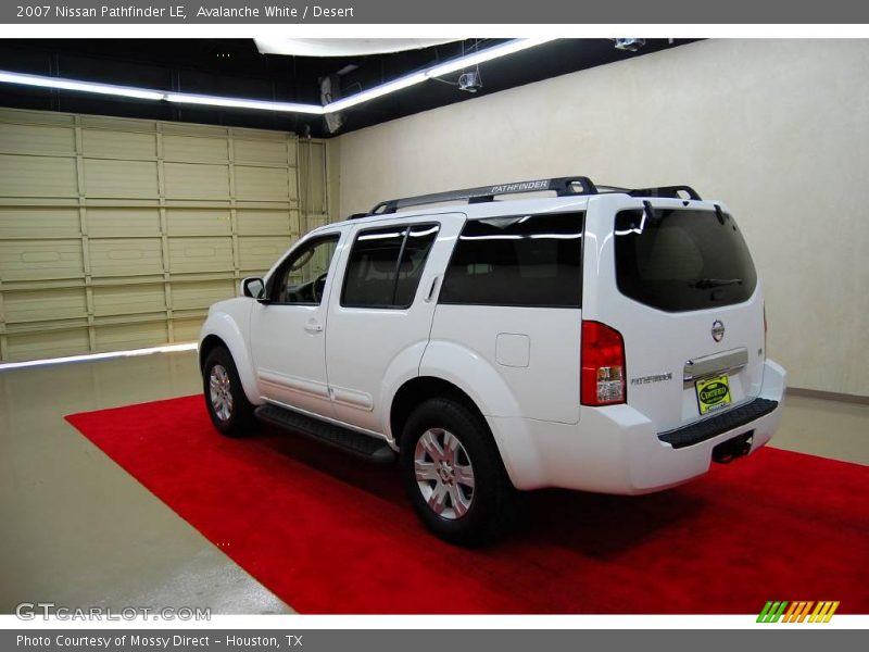 Avalanche White / Desert 2007 Nissan Pathfinder LE