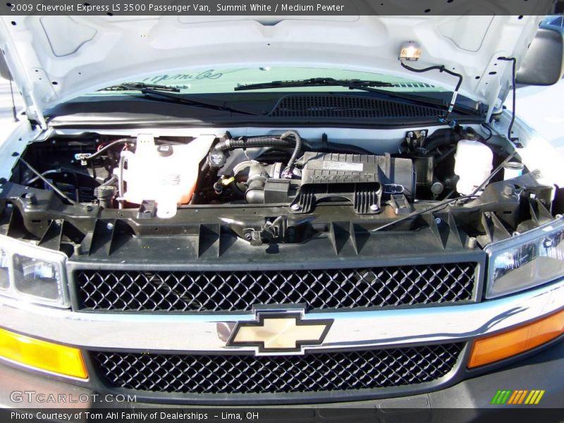Summit White / Medium Pewter 2009 Chevrolet Express LS 3500 Passenger Van
