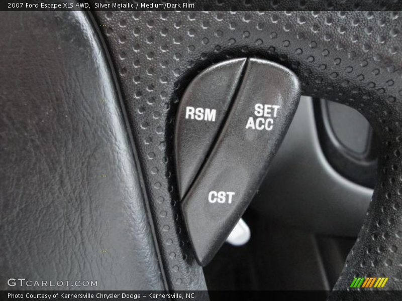 Silver Metallic / Medium/Dark Flint 2007 Ford Escape XLS 4WD