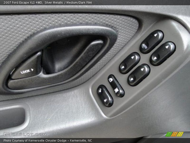 Silver Metallic / Medium/Dark Flint 2007 Ford Escape XLS 4WD
