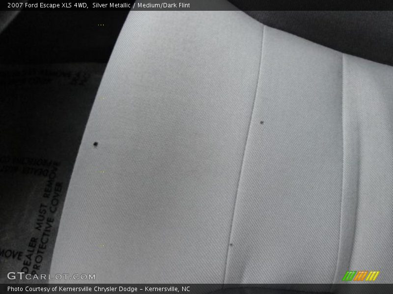 Silver Metallic / Medium/Dark Flint 2007 Ford Escape XLS 4WD