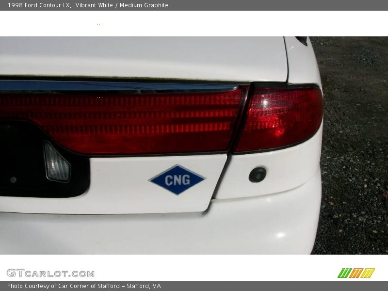 Vibrant White / Medium Graphite 1998 Ford Contour LX