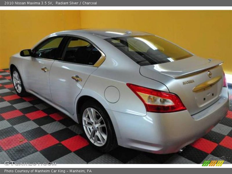 Radiant Silver / Charcoal 2010 Nissan Maxima 3.5 SV