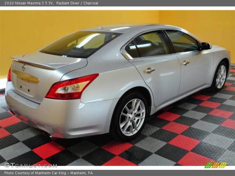 Radiant Silver / Charcoal 2010 Nissan Maxima 3.5 SV