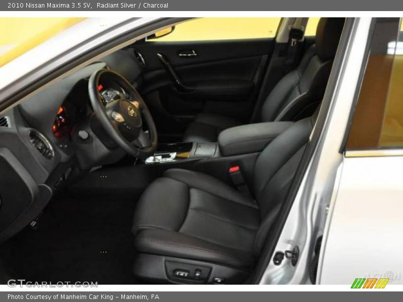 Radiant Silver / Charcoal 2010 Nissan Maxima 3.5 SV