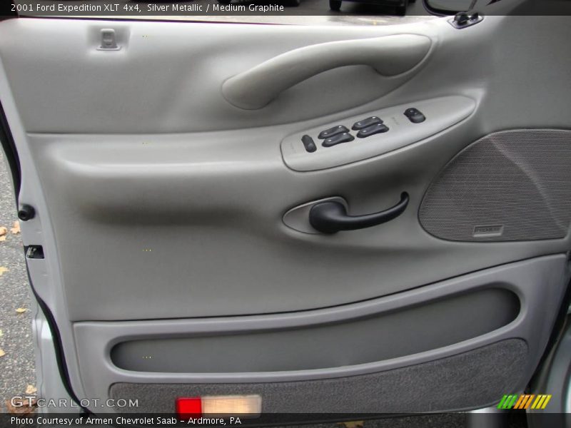 Silver Metallic / Medium Graphite 2001 Ford Expedition XLT 4x4