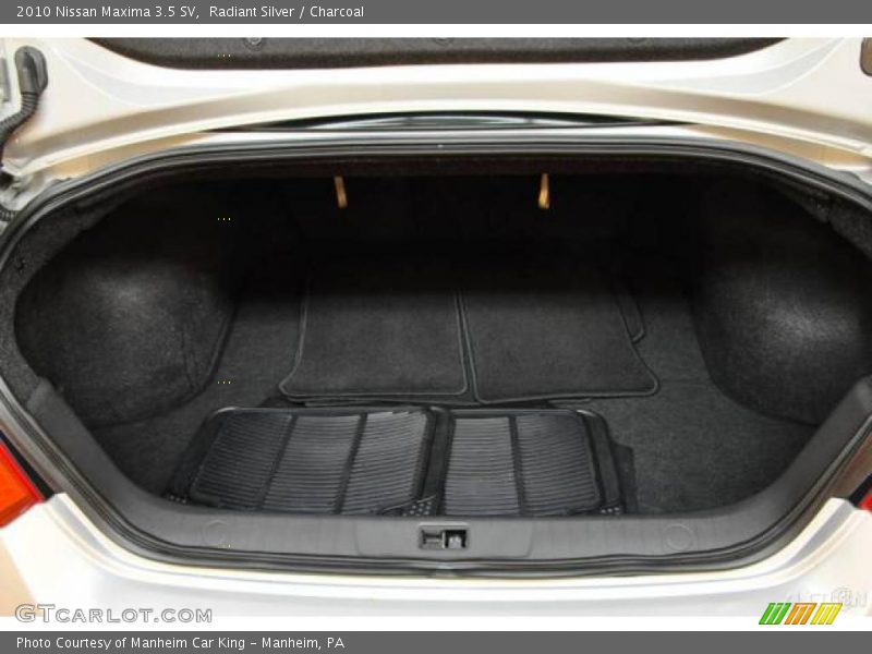 Radiant Silver / Charcoal 2010 Nissan Maxima 3.5 SV