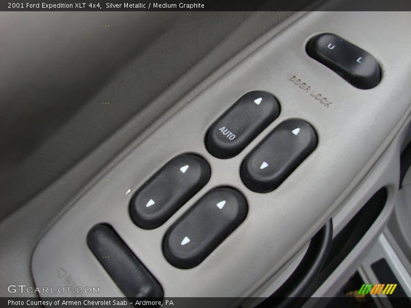Silver Metallic / Medium Graphite 2001 Ford Expedition XLT 4x4