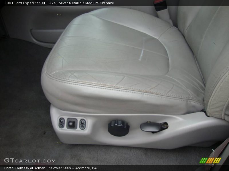 Silver Metallic / Medium Graphite 2001 Ford Expedition XLT 4x4