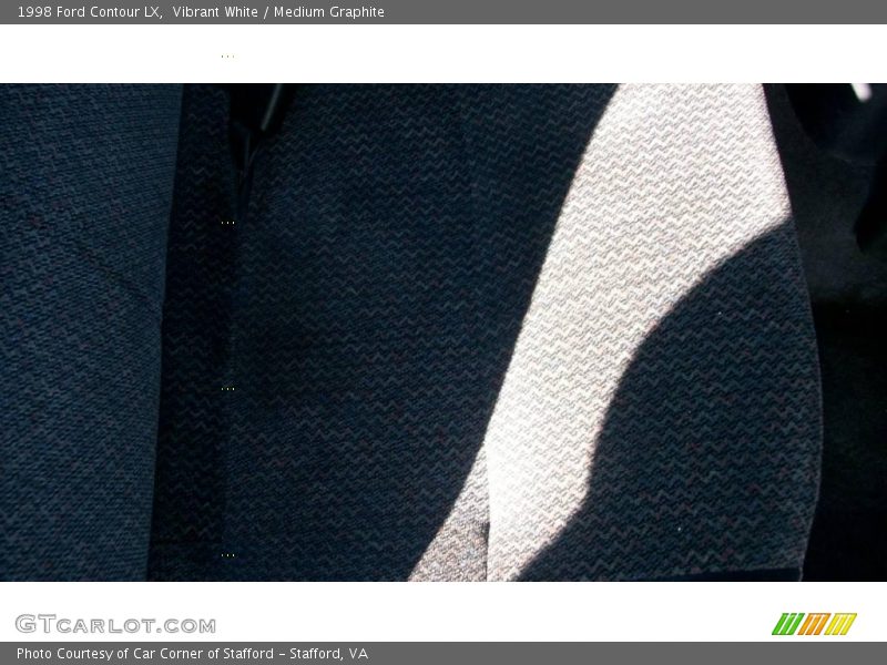 Vibrant White / Medium Graphite 1998 Ford Contour LX