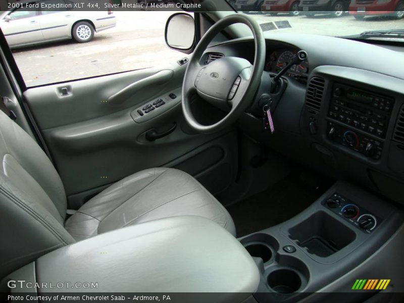 Silver Metallic / Medium Graphite 2001 Ford Expedition XLT 4x4