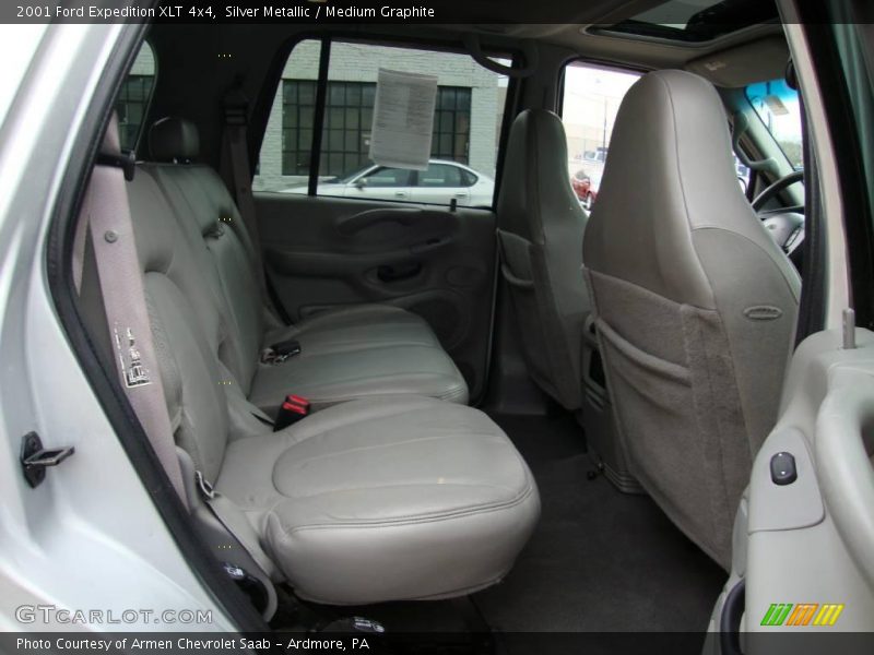 Silver Metallic / Medium Graphite 2001 Ford Expedition XLT 4x4