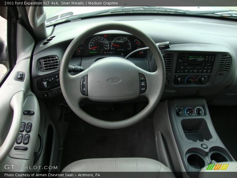 Silver Metallic / Medium Graphite 2001 Ford Expedition XLT 4x4