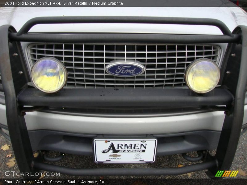 Silver Metallic / Medium Graphite 2001 Ford Expedition XLT 4x4