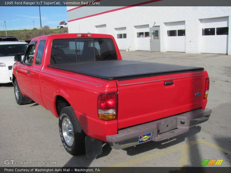 Vermillion Red / Grey 1995 Ford Ranger XLT SuperCab