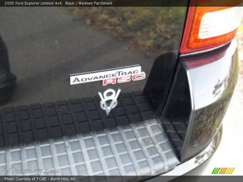 Black / Medium Parchment 2005 Ford Explorer Limited 4x4