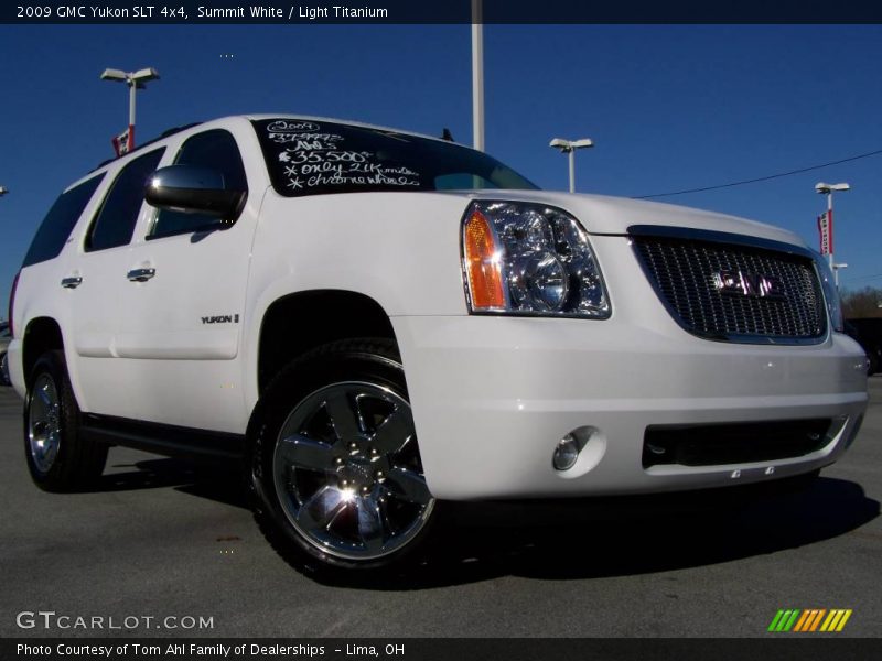 Summit White / Light Titanium 2009 GMC Yukon SLT 4x4