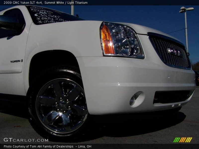 Summit White / Light Titanium 2009 GMC Yukon SLT 4x4