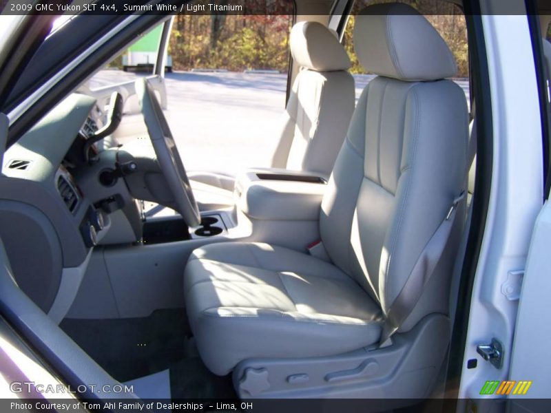 Summit White / Light Titanium 2009 GMC Yukon SLT 4x4