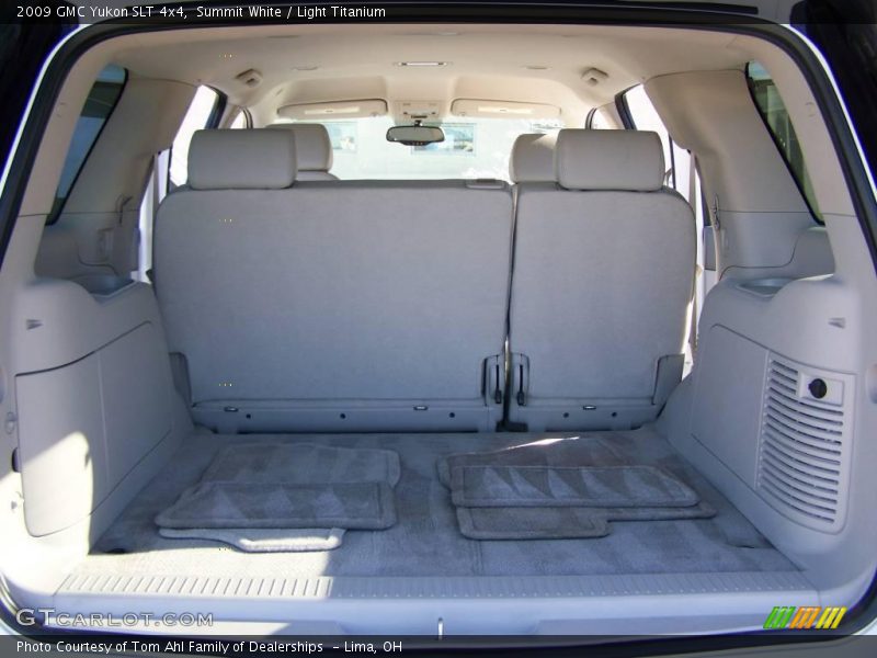 Summit White / Light Titanium 2009 GMC Yukon SLT 4x4