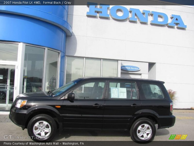 Formal Black / Gray 2007 Honda Pilot LX 4WD