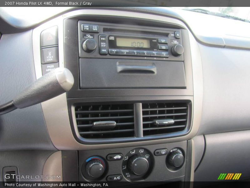 Formal Black / Gray 2007 Honda Pilot LX 4WD