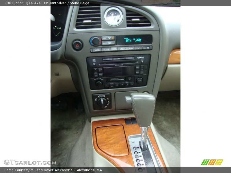 Brilliant Silver / Stone Beige 2003 Infiniti QX4 4x4