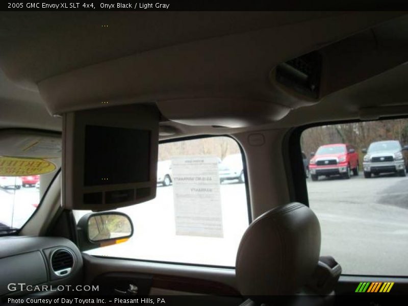 Onyx Black / Light Gray 2005 GMC Envoy XL SLT 4x4