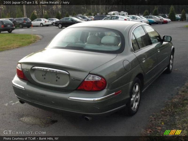 Alpine Metallic / Ivory 2000 Jaguar S-Type 3.0