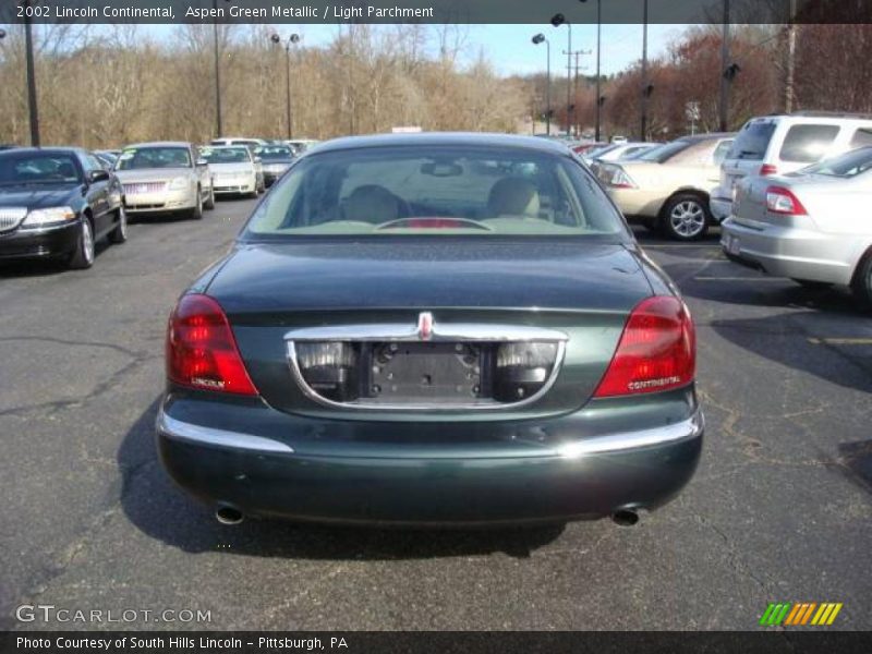 Aspen Green Metallic / Light Parchment 2002 Lincoln Continental