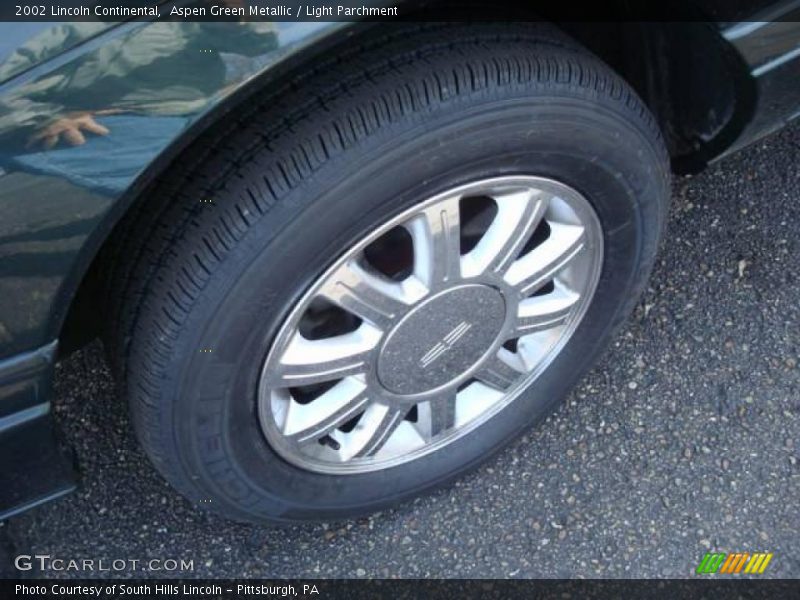 Aspen Green Metallic / Light Parchment 2002 Lincoln Continental