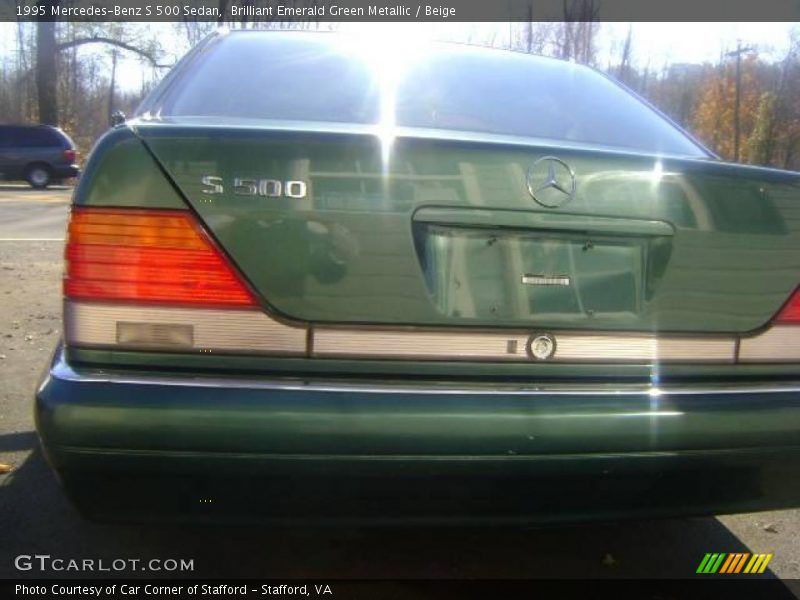 Brilliant Emerald Green Metallic / Beige 1995 Mercedes-Benz S 500 Sedan