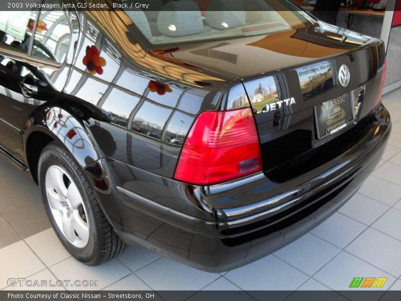 Black / Grey 2003 Volkswagen Jetta GLS Sedan