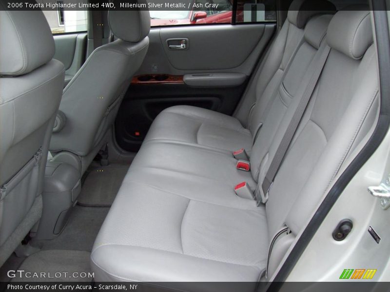 Millenium Silver Metallic / Ash Gray 2006 Toyota Highlander Limited 4WD