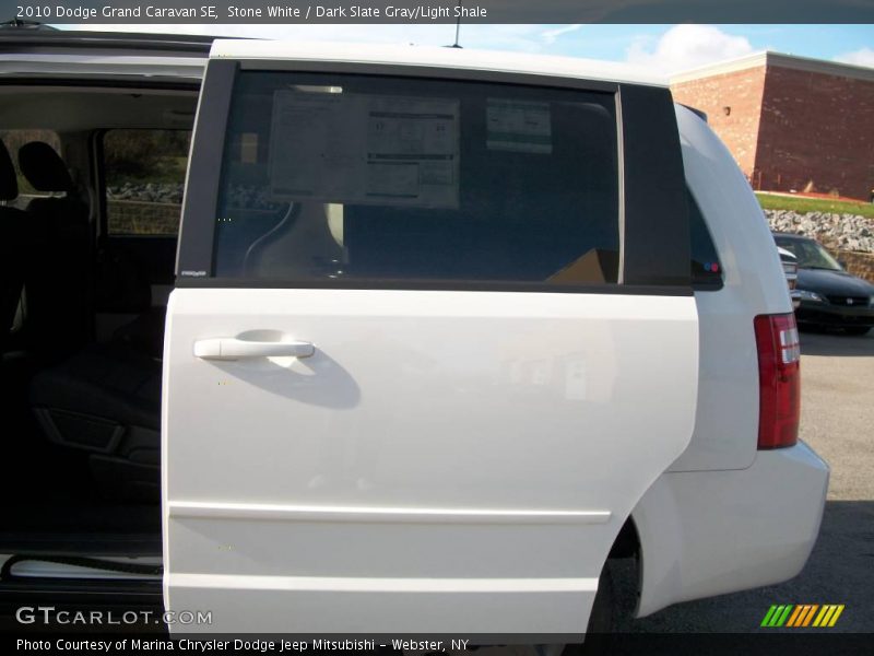 Stone White / Dark Slate Gray/Light Shale 2010 Dodge Grand Caravan SE