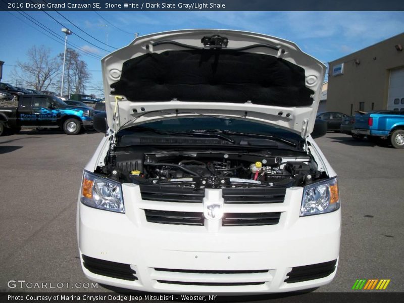 Stone White / Dark Slate Gray/Light Shale 2010 Dodge Grand Caravan SE