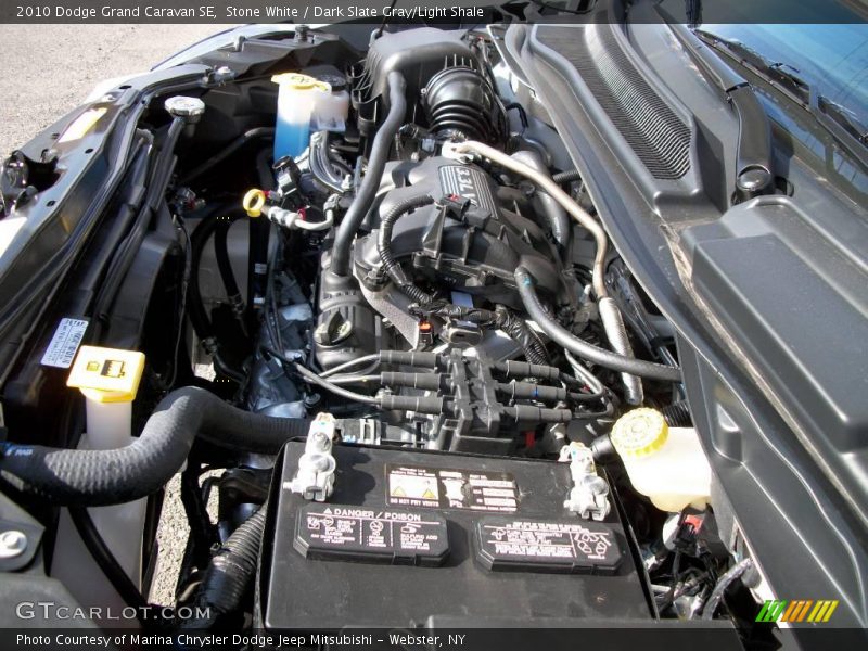 Stone White / Dark Slate Gray/Light Shale 2010 Dodge Grand Caravan SE